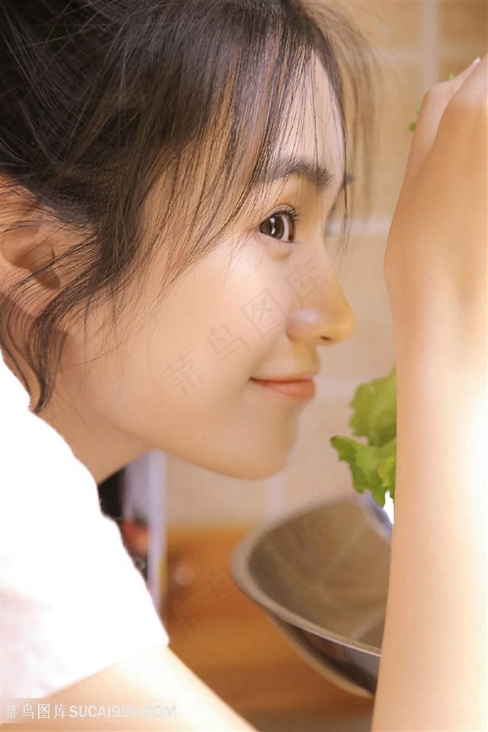 巨大乳の揉んで乳榨り
