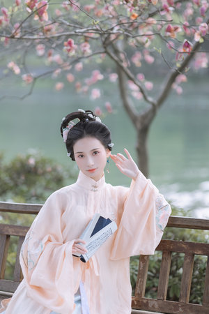 泰版我让最想被拥抱的男人给威胁了